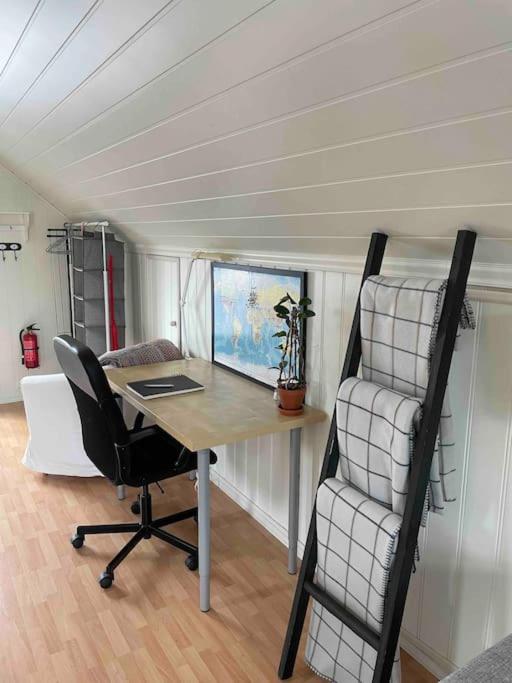 Koselig Garasjeloft! Langevag Exterior foto