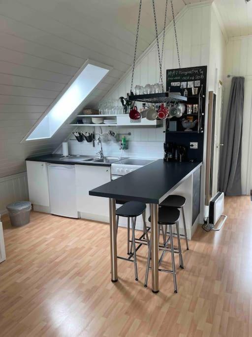 Koselig Garasjeloft! Langevag Exterior foto